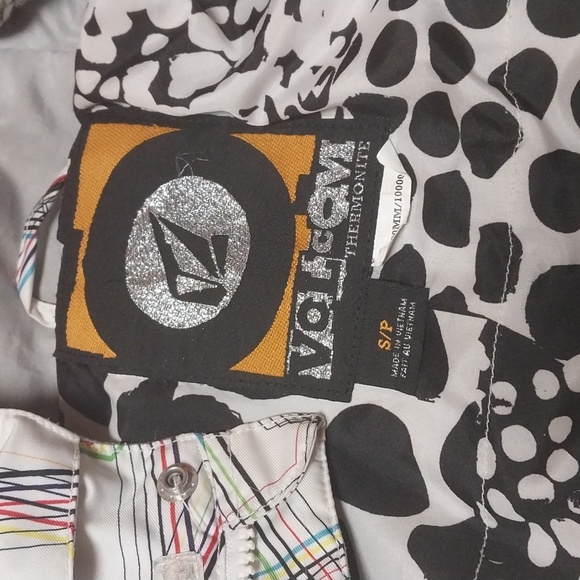 VOLCOM white/ design snow jacket women's size small - Picture 6 of 8